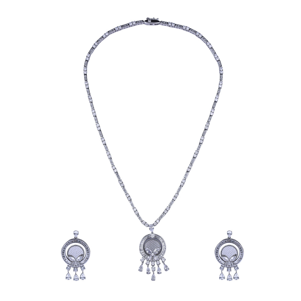 White Radiance Necklace Set