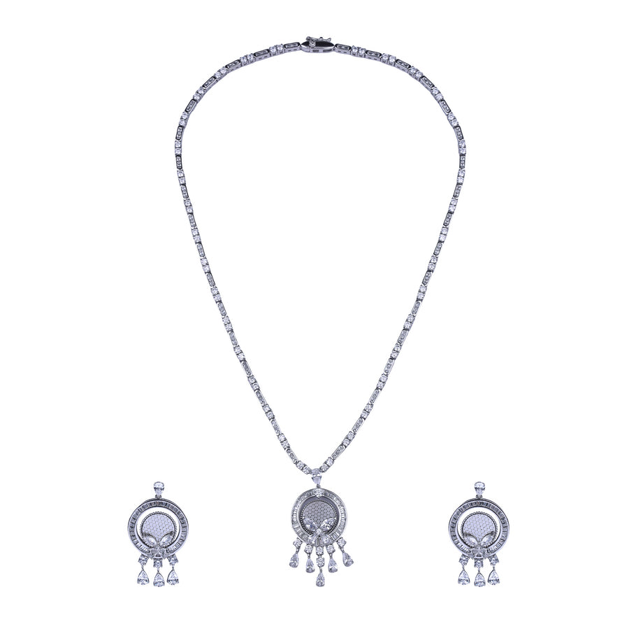White Radiance Necklace Set