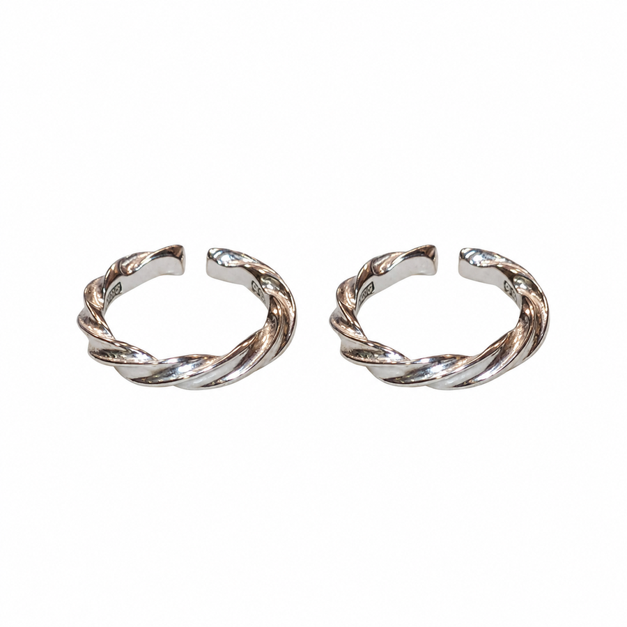 Avenri Twist Toe Ring